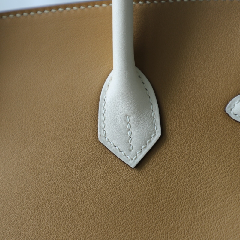 4B Biscuit and nata swift birkin 25cm with gold hardware