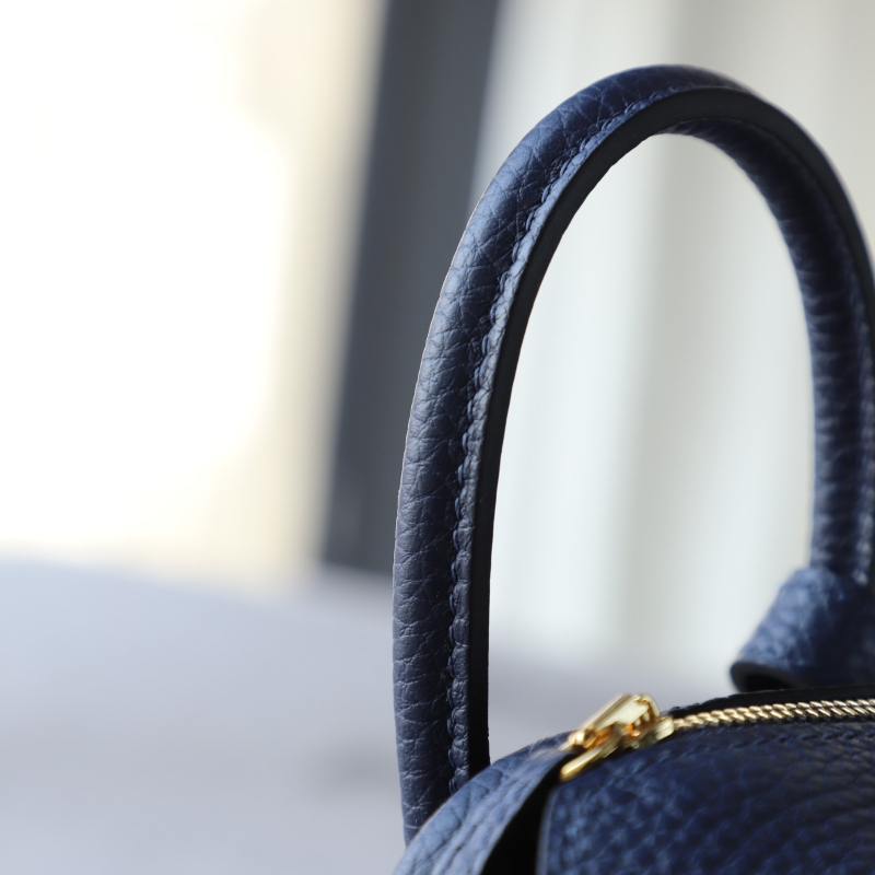 blue sapphire clemence lindy mini with ghw