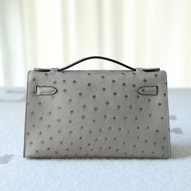M8 Gris AsphaIte ostrich kelly pochette with Phw
