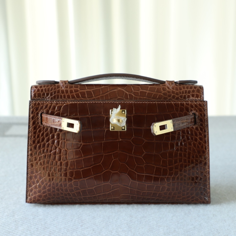 28 CarameI shiny alligator crocodile kelly pochette ghw