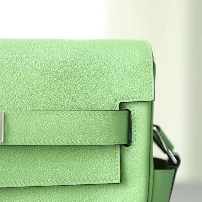 3i vert criquet  Kelly Messenger Evercolor With Phw
