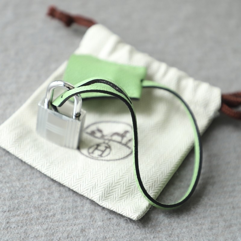 3i vert criquet  Kelly Messenger Evercolor With Phw