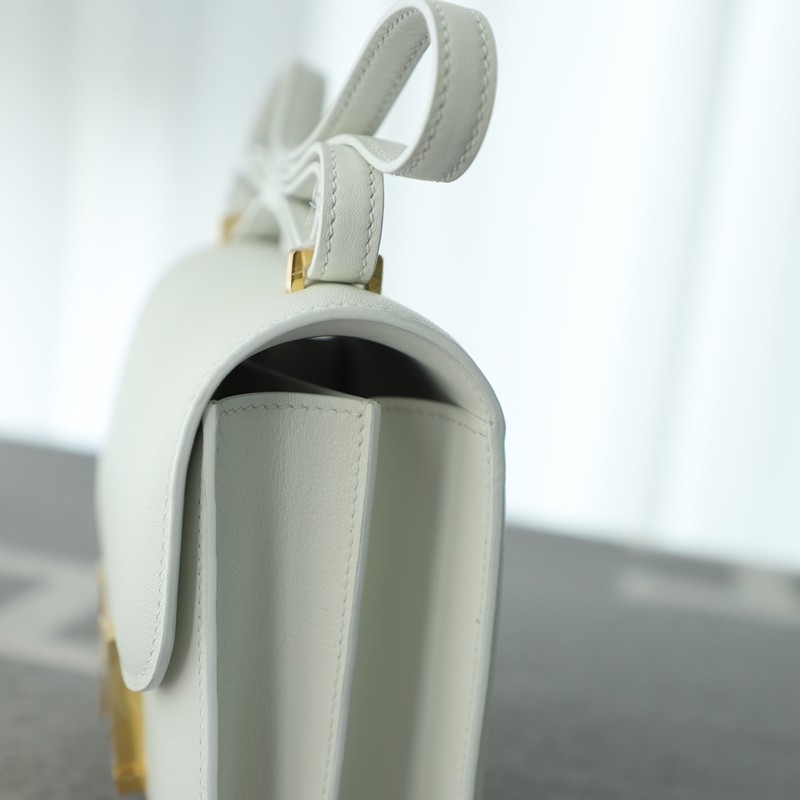 01 Blanc Swift constance 18cm with Ghw