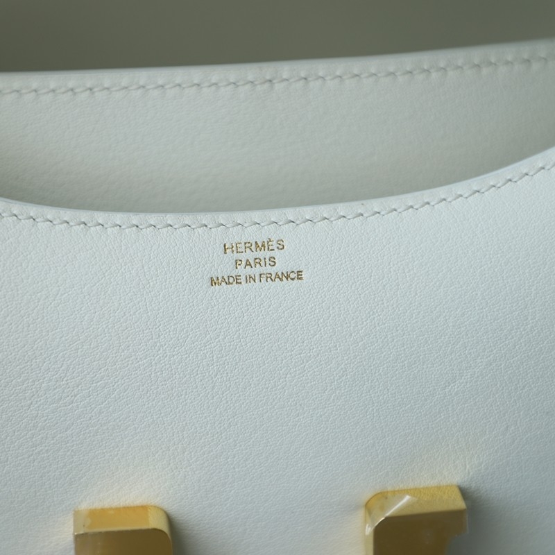 01 Blanc Swift constance 18cm with Ghw