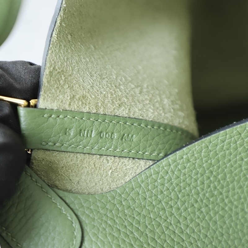 v6 Canoppe  Clemence Picotin Lock 18 With GHW