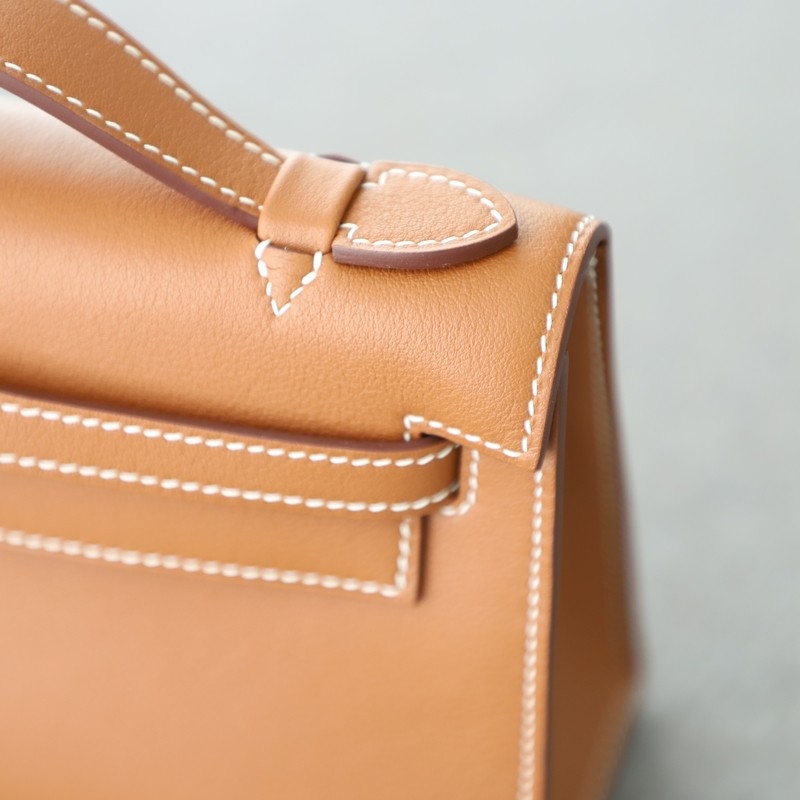 C37 GOLD swift kelly pochette with Ghw