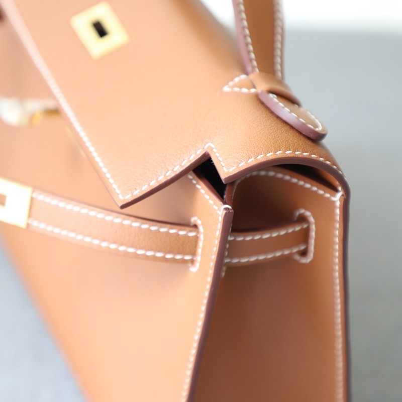 C37 GOLD swift kelly pochette with Ghw