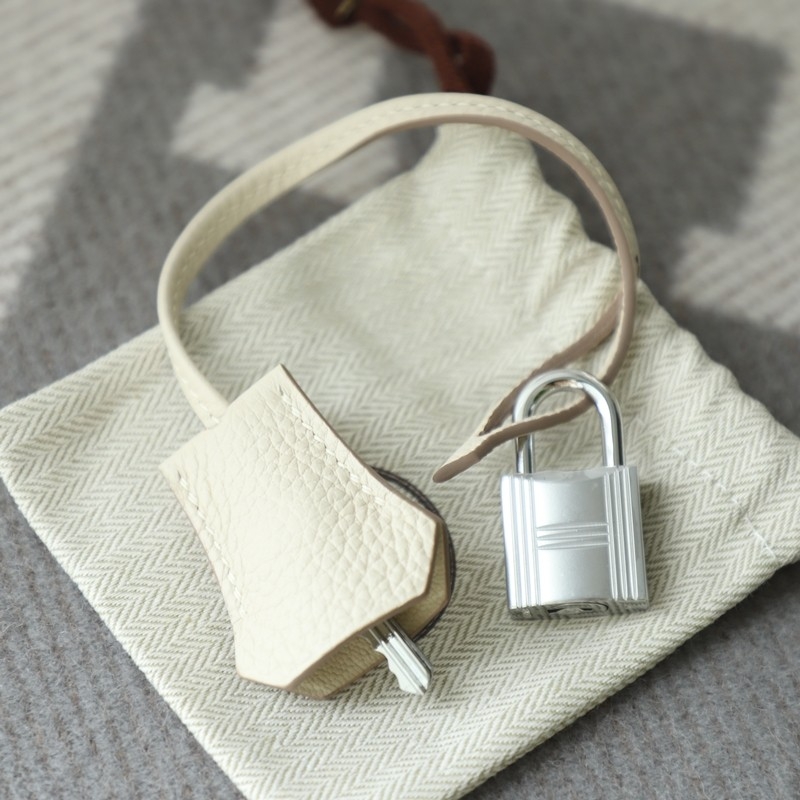 C10 Craie togo birkin 30 with GHW