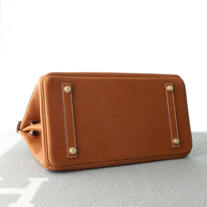 C37 gold barenia birkin 35 with GHW