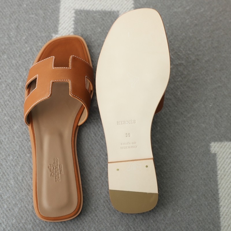 c37 gold barenia oasis sandal