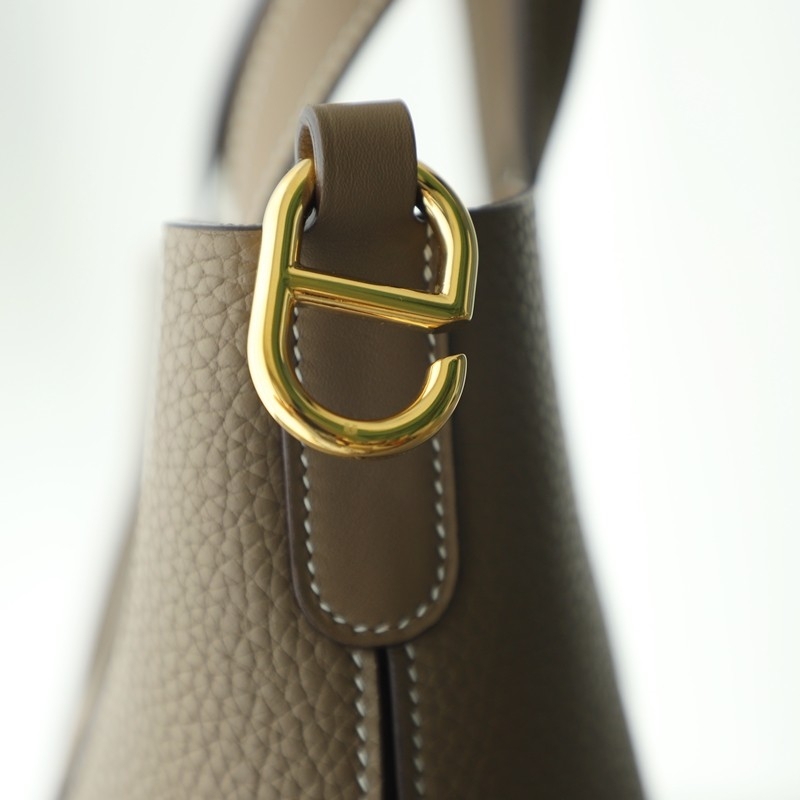 CK18 etoupe clemence Hermès in the loop 18 with ghw