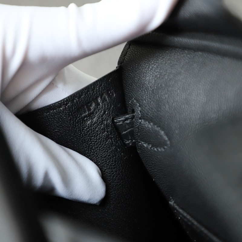 Hermès Birkin 20 Faubourg Sellier Black Matte Alligator Bag