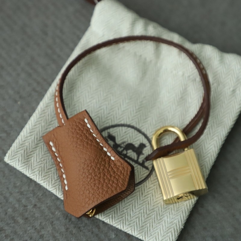 C37 GOLD togo kelly 25 retourne with ghw
