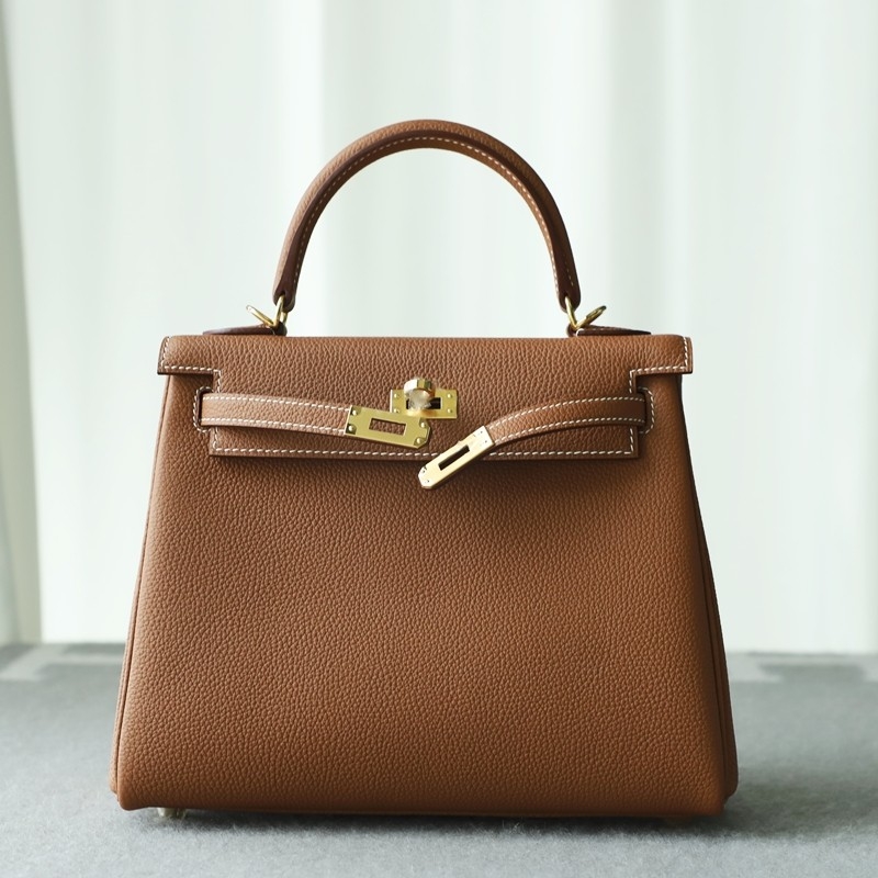 C37 GOLD togo kelly 25 retourne with ghw