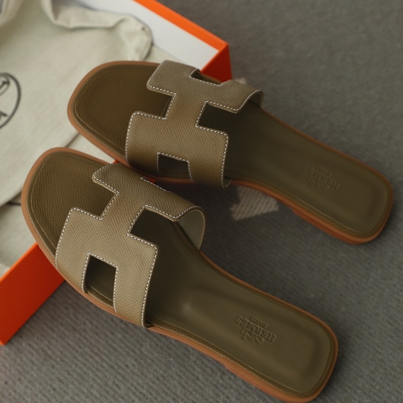 etoupe epsom sandal