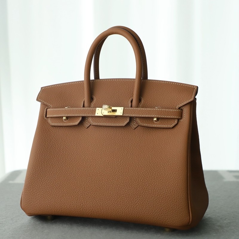 C37 GOLD & Q5 rouge casaque togo birkin 25 with ghw