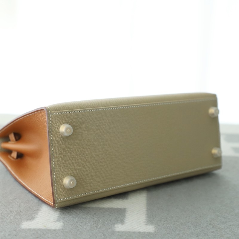 S2 Trench & C37 Gold Epsom Kelly25 GHW