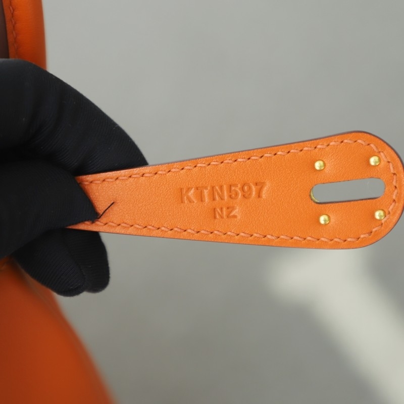  93 Orange swift lindy 26 with ghw