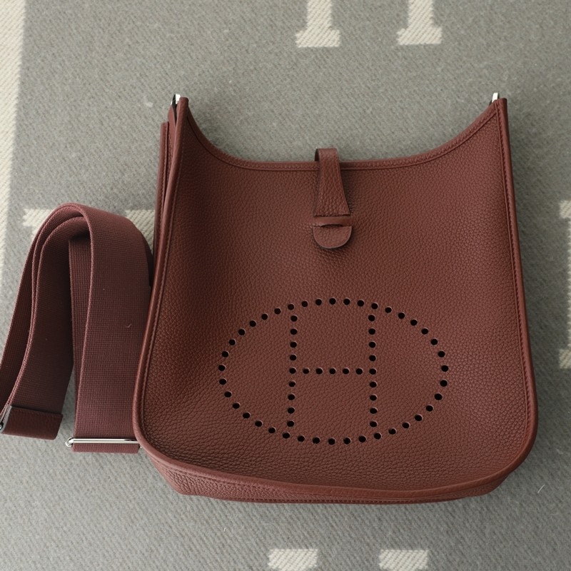55 Rouge H Clemence Evelyne PM With Phw