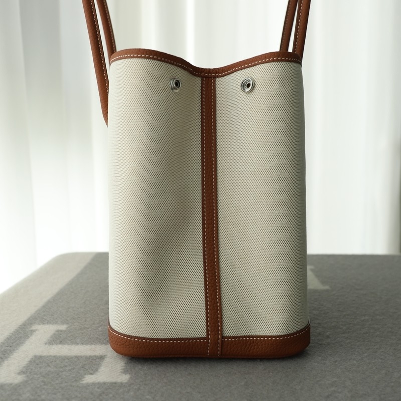 C37 Gold Negonda & Canvas Garden Party 36 With Phw