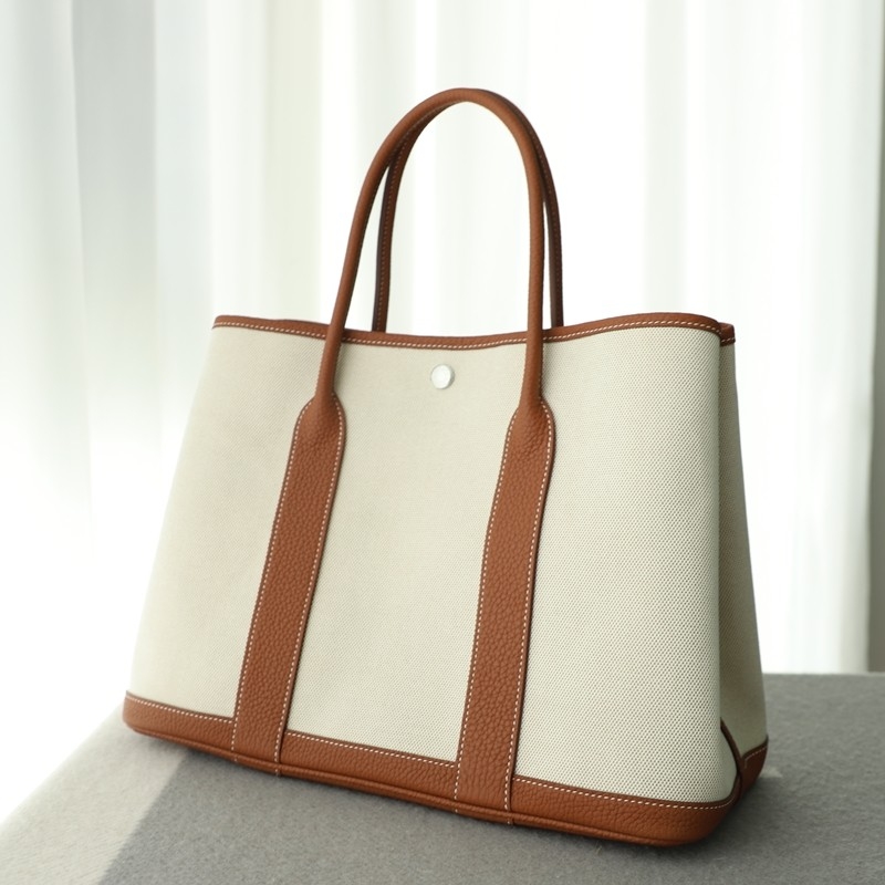 C37 Gold Negonda & Canvas Garden Party 36 With Phw
