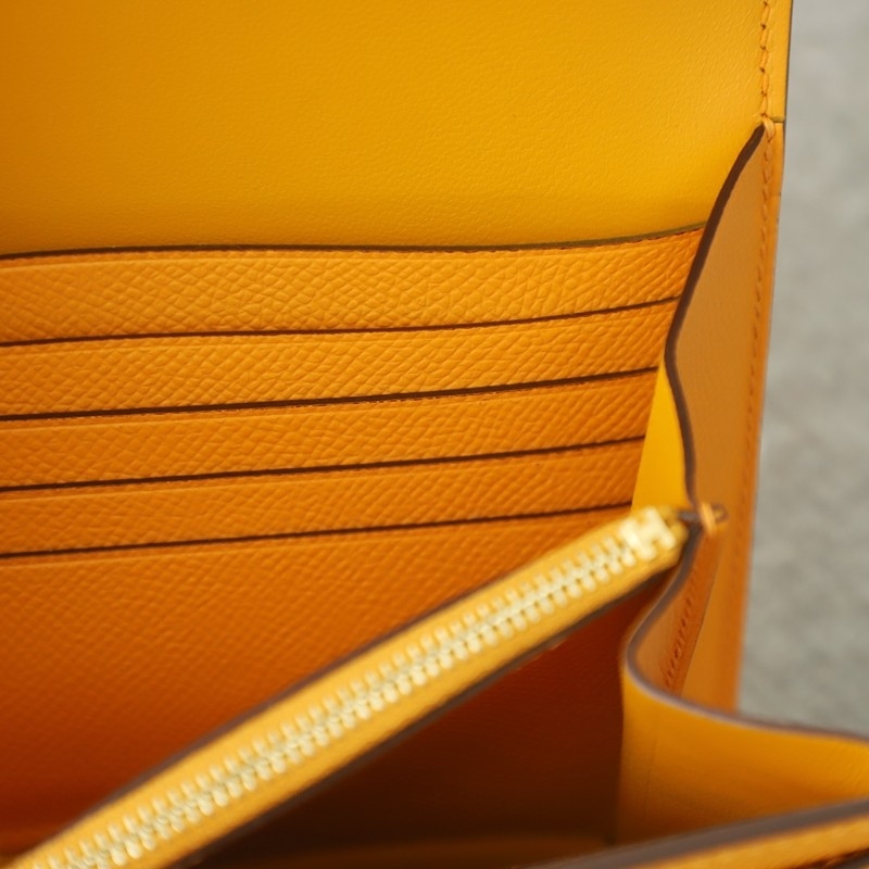 9V Jaune D or Epsom Constance Wallet With Ghw