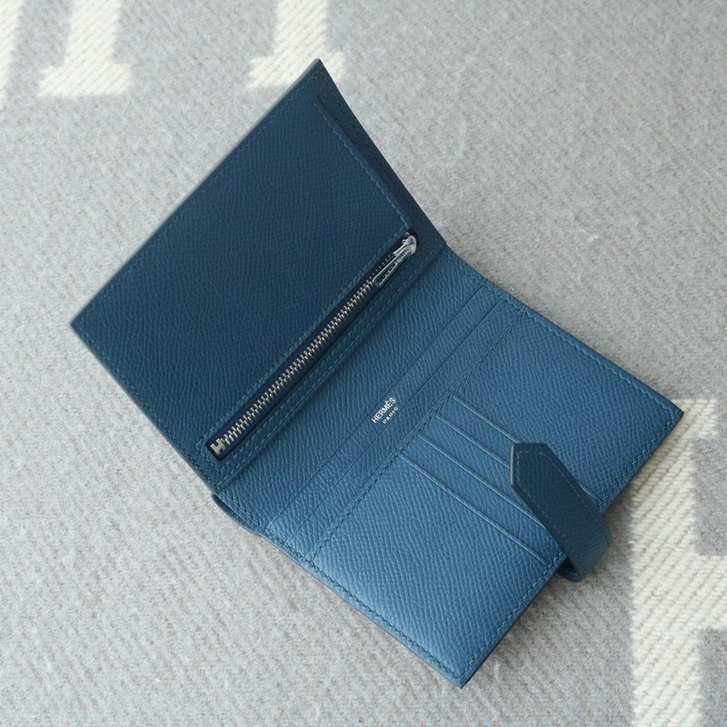 S4 Blue deep epsom compact bearn with phw
