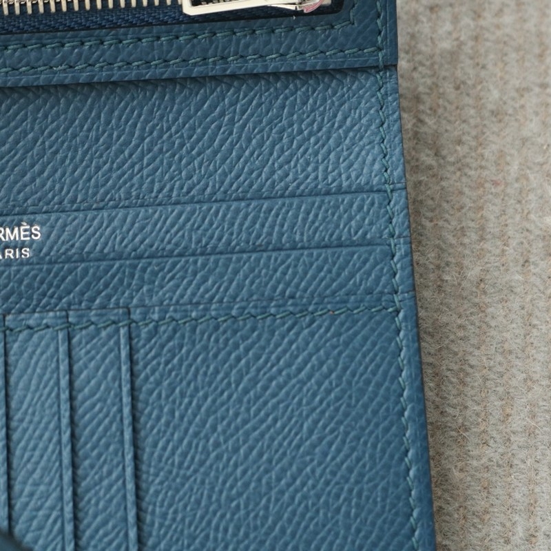 S4 Blue deep epsom compact bearn with phw