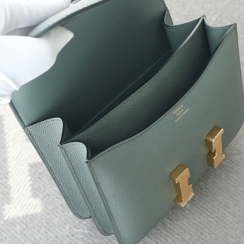 C63 Vert amanda Epsom Constance 19cm GHW