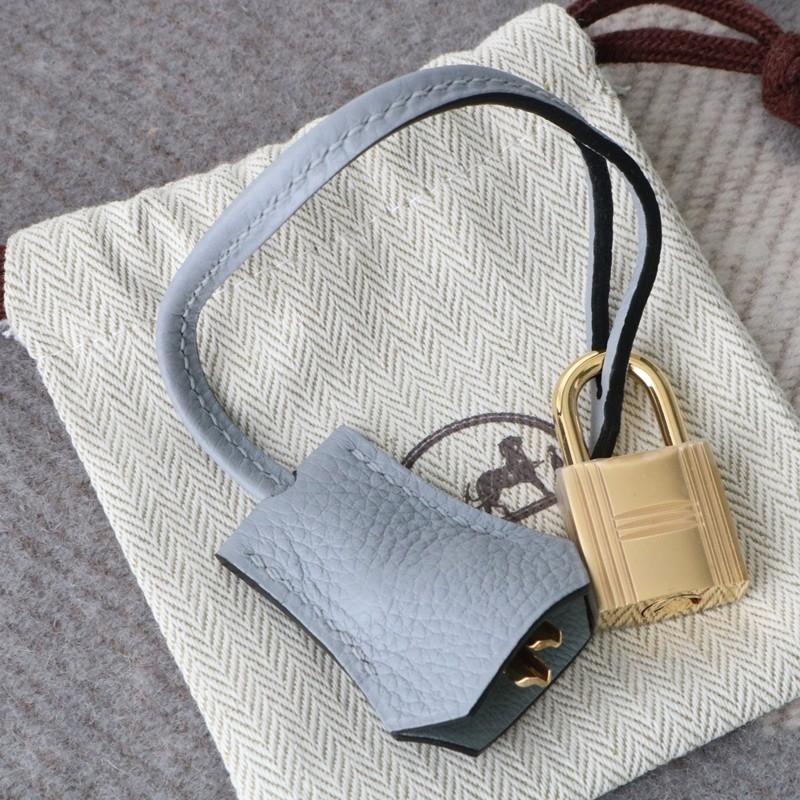 P0 Gris Pantin togo birkin 25 with GHW
