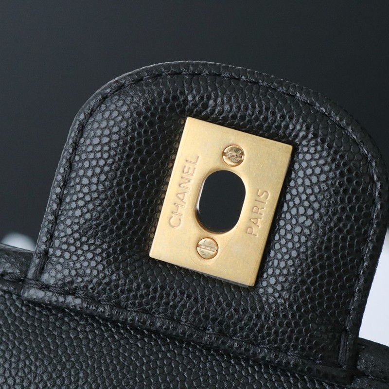 Chanel 25B backpack Black grained shiny calfskin & gold-tone metal Size:19.5*22*7cm