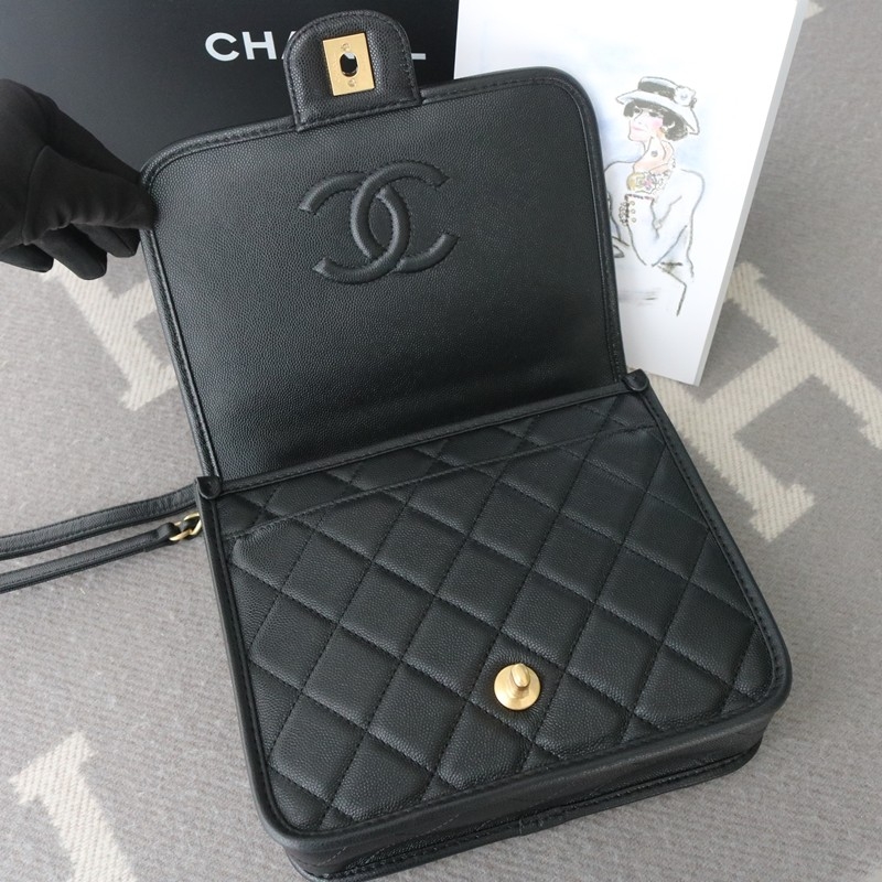 Chanel 25B backpack Black grained shiny calfskin & gold-tone metal Size:19.5*22*7cm