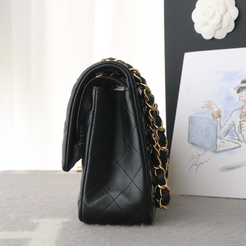 Chanel medium Classic Double Flap Bag Black Lambskin Gold Hardware Size:15.5*25.5*6.5cm