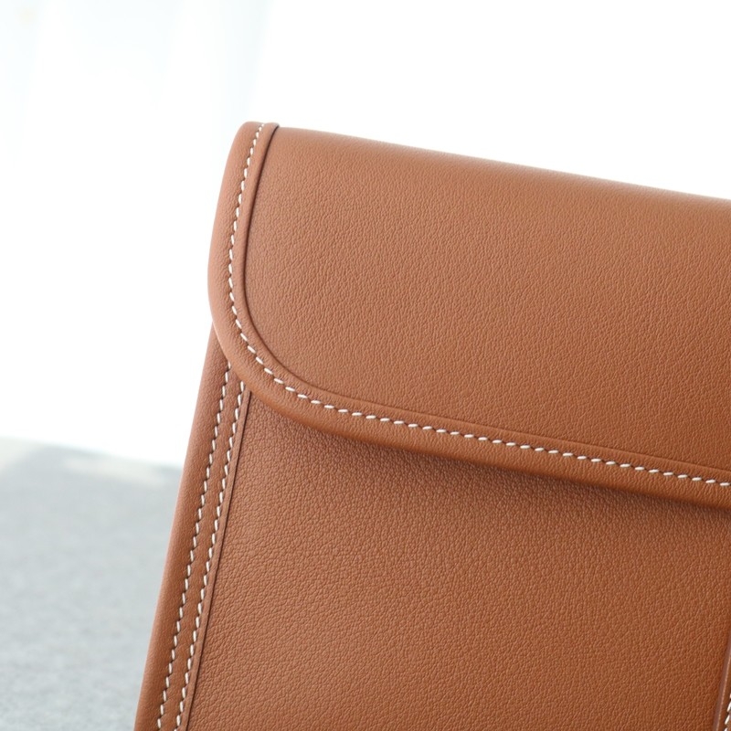 Jige Elan 29 Clutch in Swift Gold