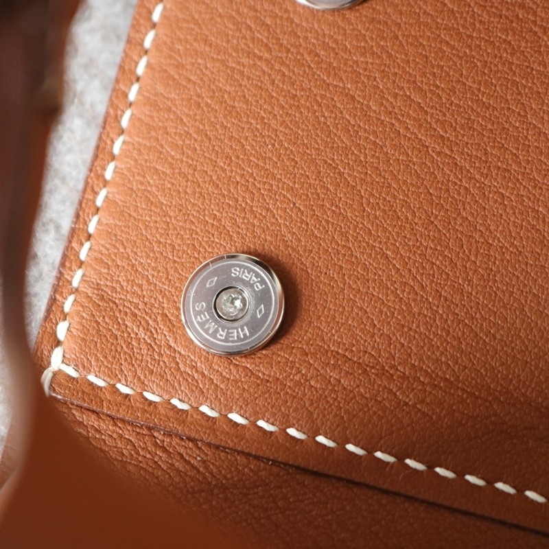 Hermes Tablier Sellier bag with Hunter cowhide, Swift calfskin and H canvas, Gold color, Phw