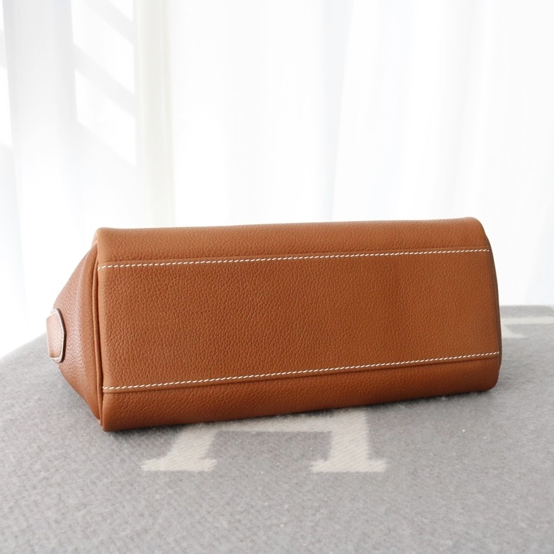 C37 GOLD Kelly Messenger Barenia With Phw