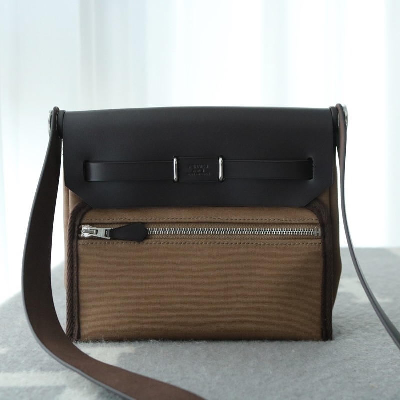 HERMÈS Herbag Zip Mini 20 Ebene (46) etoupe Leather Canvas Palladium hardware