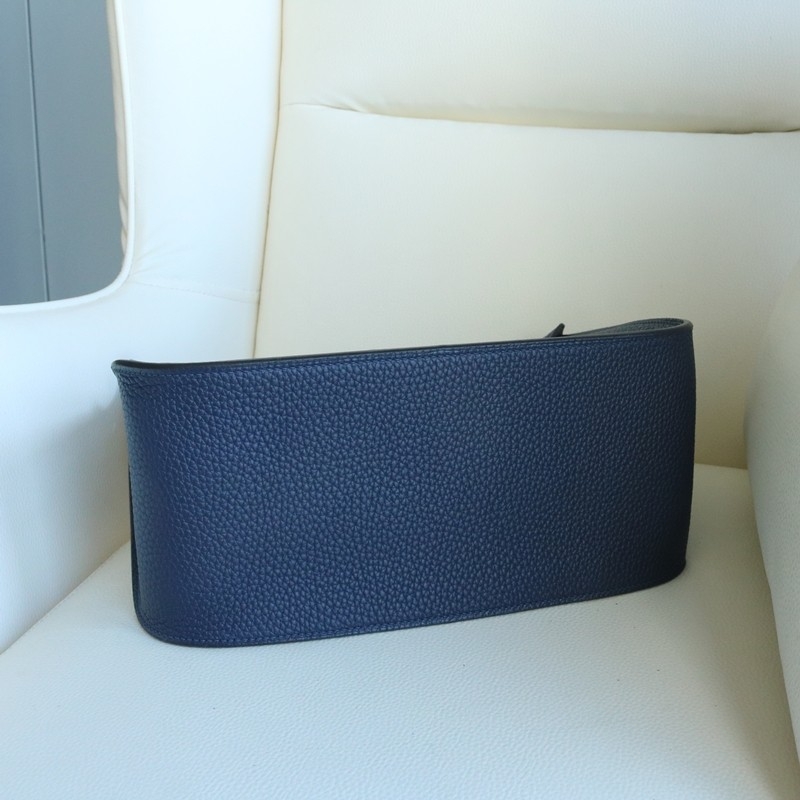 73 Bleu saphir togo with HRouge interior jypsiere 28 with phw