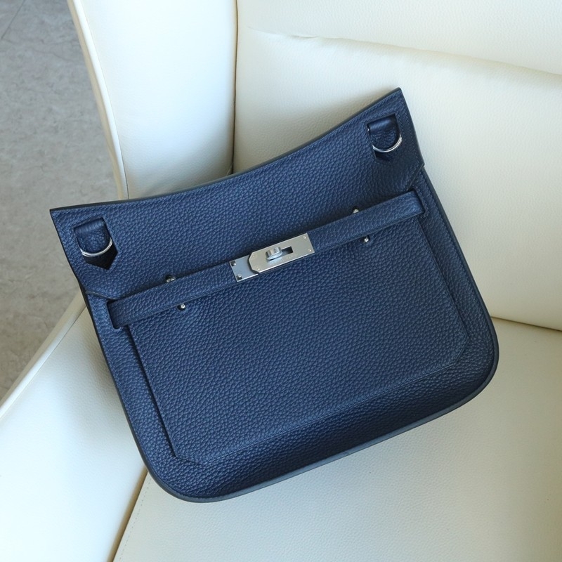 73 Bleu saphir togo with HRouge interior jypsiere 28 with phw