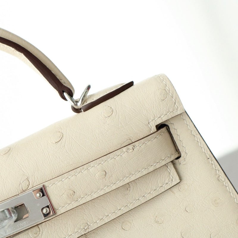 I2 Nata ostrich mini kelly II with phw