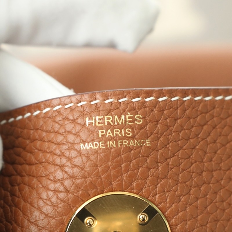 C37 GOLD clemence lindy 26 GHW