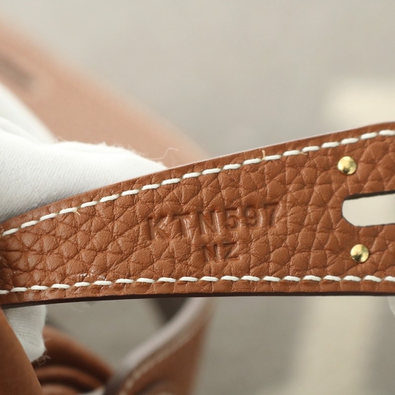 C37 GOLD clemence lindy 26 GHW