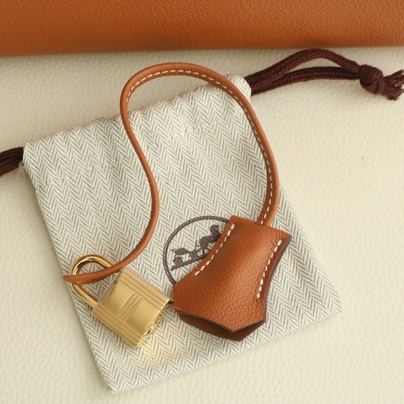 C37 GOLD evercolor kelly 28 with ghw