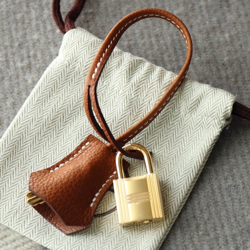 Hermes Shoulder Birkin Light 29 in gold faubourg barenia with gold hardware