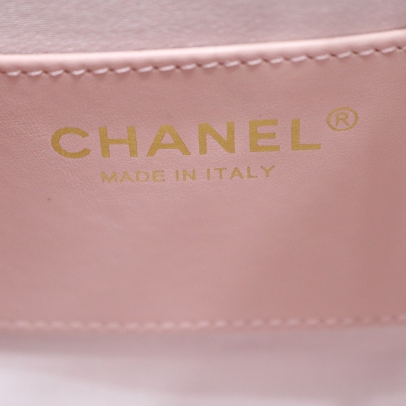 Chanel 25 Small Handbag Grained Calfskin & Gold Light Pink