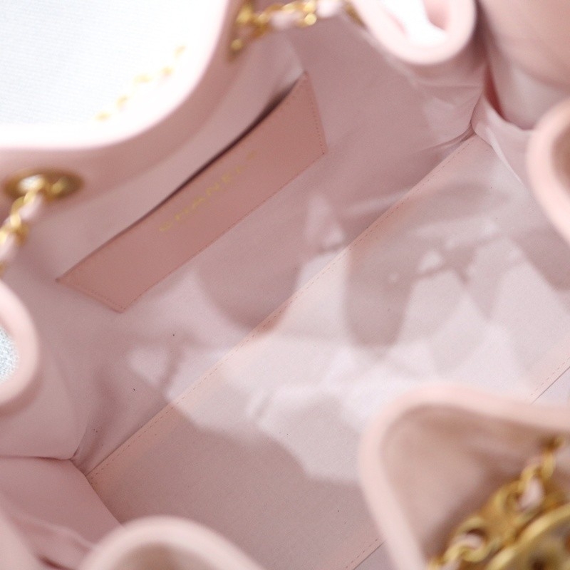 Chanel 25 Small Handbag Grained Calfskin & Gold Light Pink