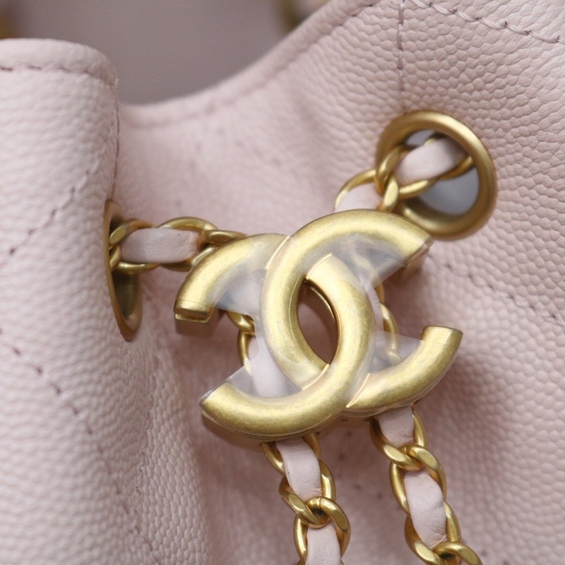 Chanel 25 Small Handbag Grained Calfskin & Gold Light Pink