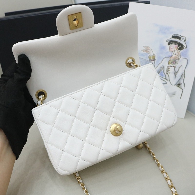 Chanel mini 20cm white Lambskin Gold Hardware size:20✖12✖6cm
