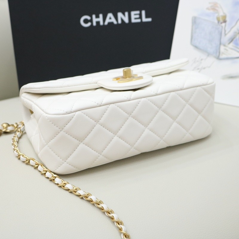 Chanel mini 20cm white Lambskin Gold Hardware size:20✖12✖6cm