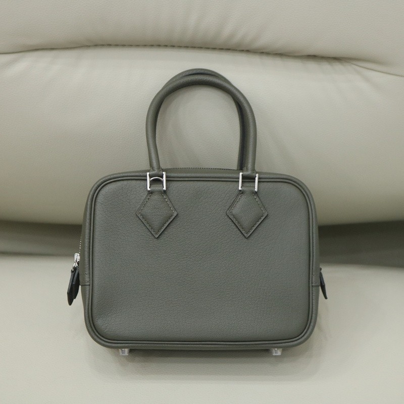 C6 Vert de Gris cherve plume 20 with phw
